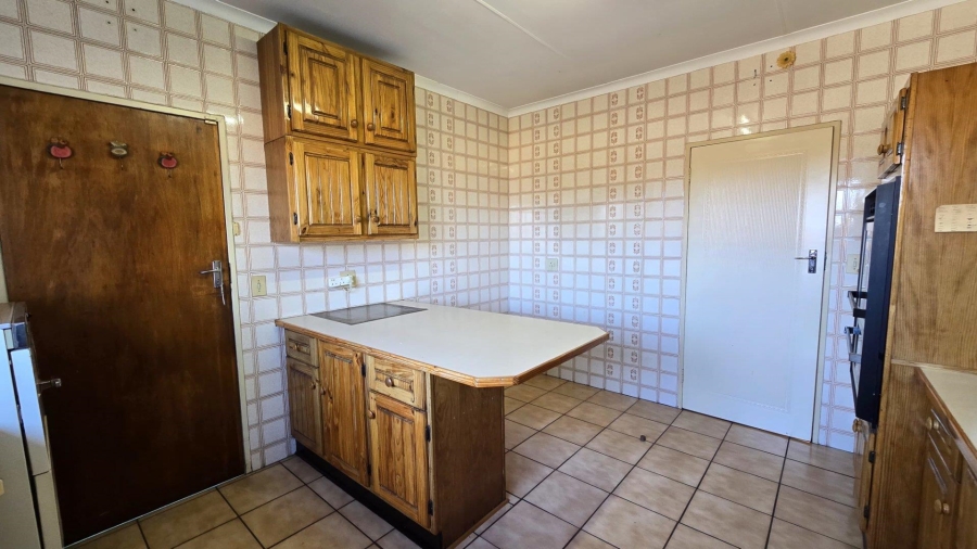 2 Bedroom Property for Sale in Brackenhurst Gauteng