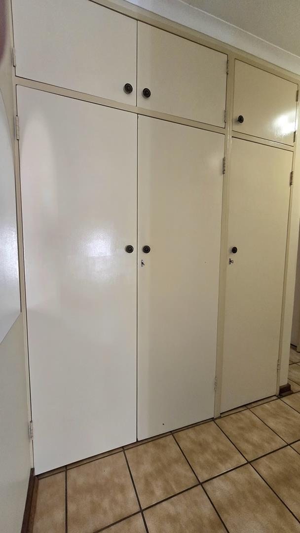 2 Bedroom Property for Sale in Brackenhurst Gauteng