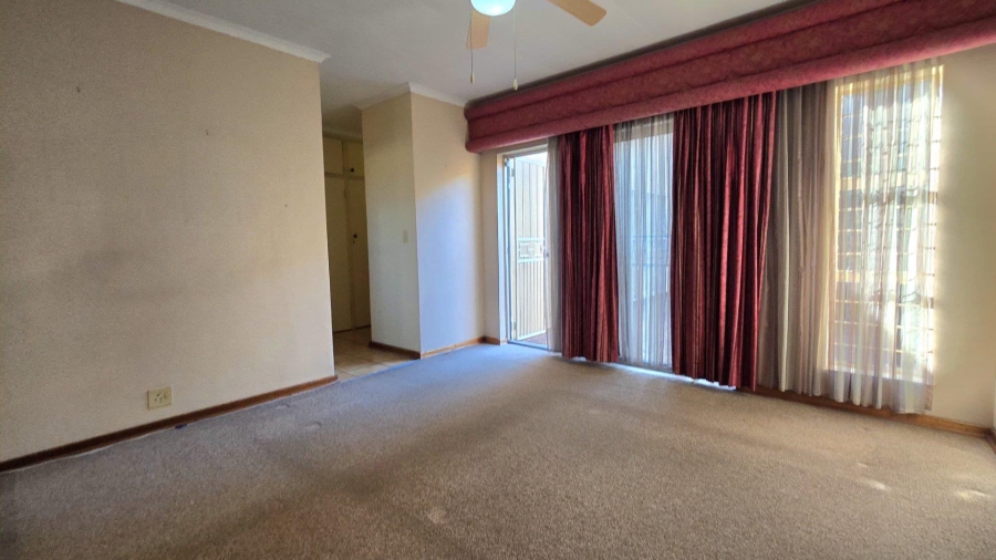 2 Bedroom Property for Sale in Brackenhurst Gauteng