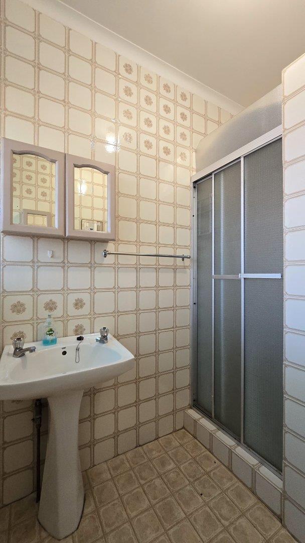 2 Bedroom Property for Sale in Brackenhurst Gauteng