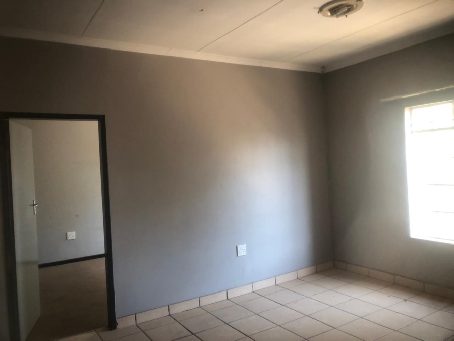 1 Bedroom Property for Sale in Sherwood Gardens Gauteng