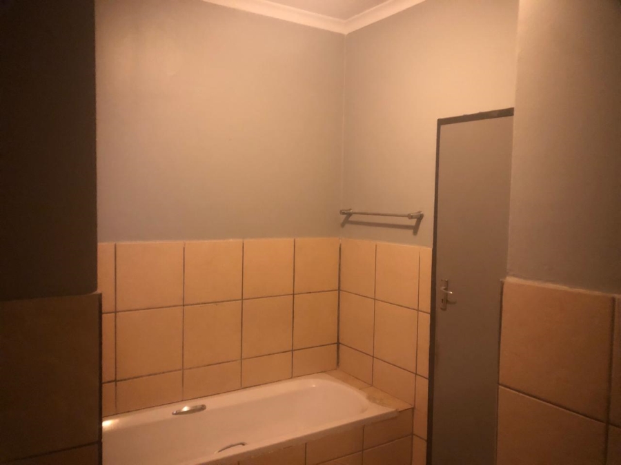 1 Bedroom Property for Sale in Sherwood Gardens Gauteng