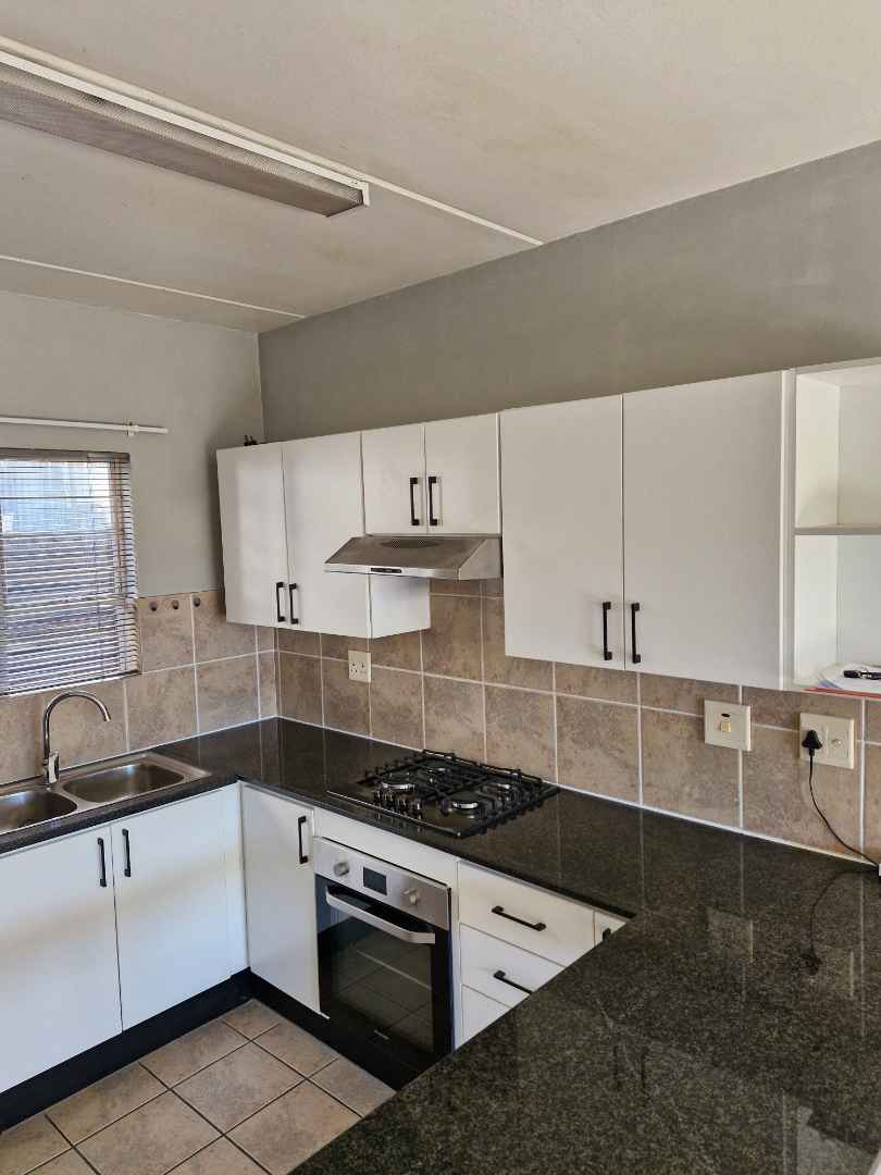 2 Bedroom Property for Sale in Bardene Gauteng