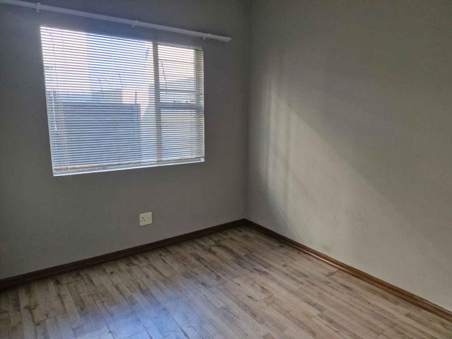2 Bedroom Property for Sale in Bardene Gauteng