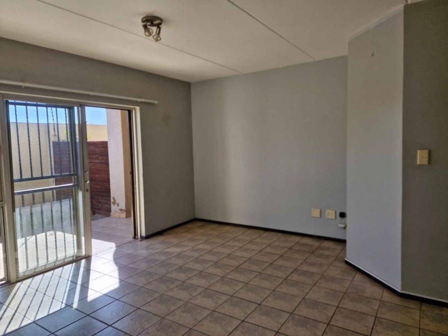 2 Bedroom Property for Sale in Bardene Gauteng