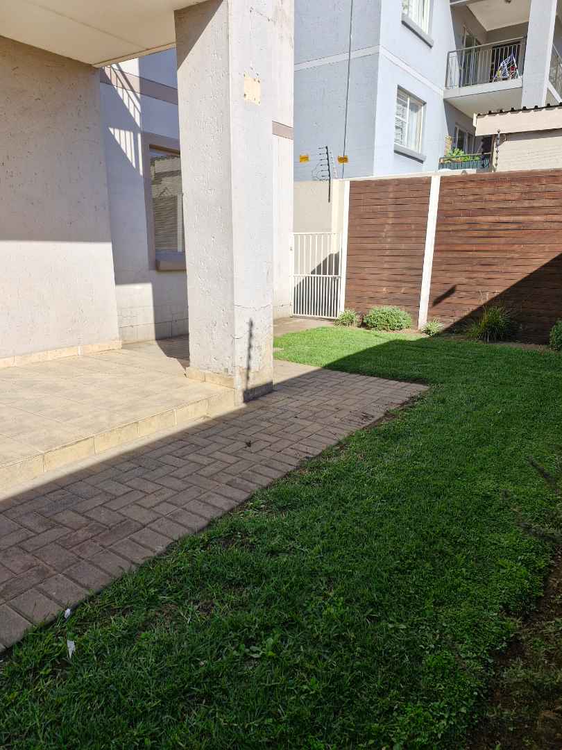 2 Bedroom Property for Sale in Bardene Gauteng