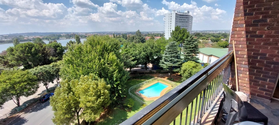 2 Bedroom Property for Sale in Denlee Gauteng