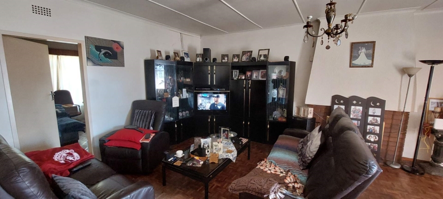4 Bedroom Property for Sale in Tulisa Park Gauteng