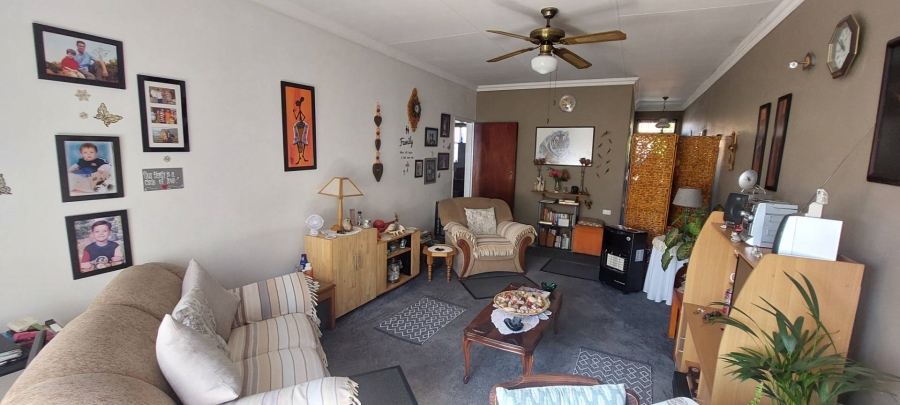2 Bedroom Property for Sale in New Redruth Gauteng