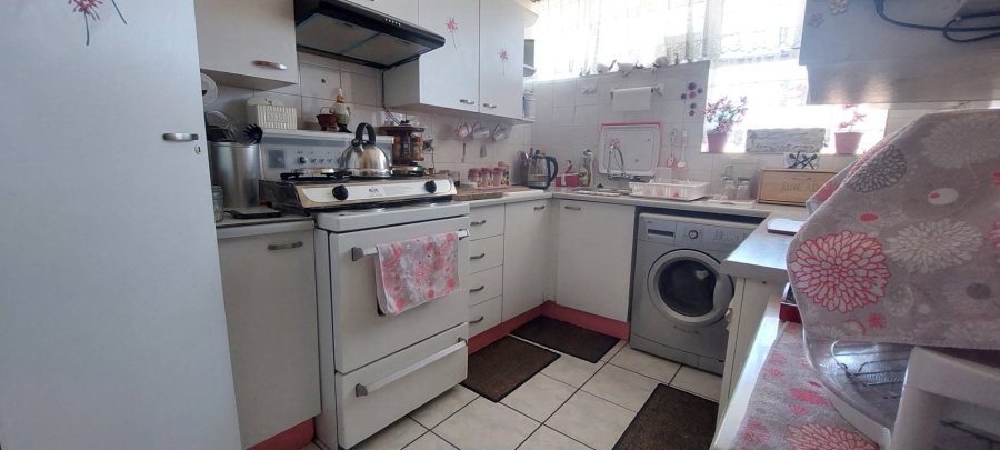 2 Bedroom Property for Sale in New Redruth Gauteng
