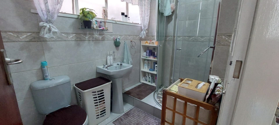 2 Bedroom Property for Sale in New Redruth Gauteng