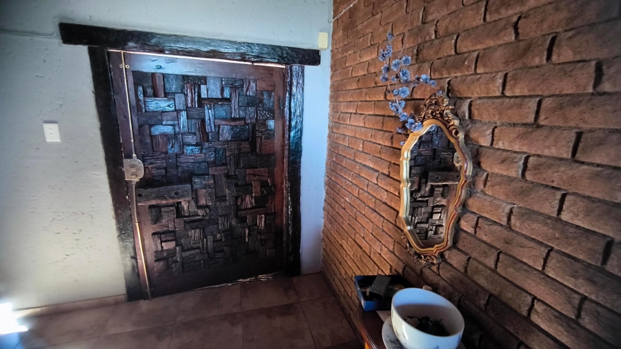 4 Bedroom Property for Sale in Bassonia Gauteng