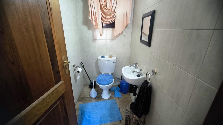 4 Bedroom Property for Sale in Bassonia Gauteng