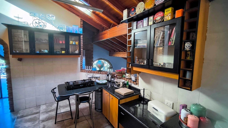 4 Bedroom Property for Sale in Bassonia Gauteng
