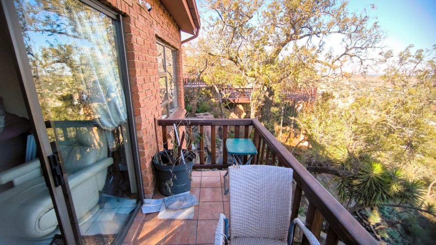 4 Bedroom Property for Sale in Bassonia Gauteng