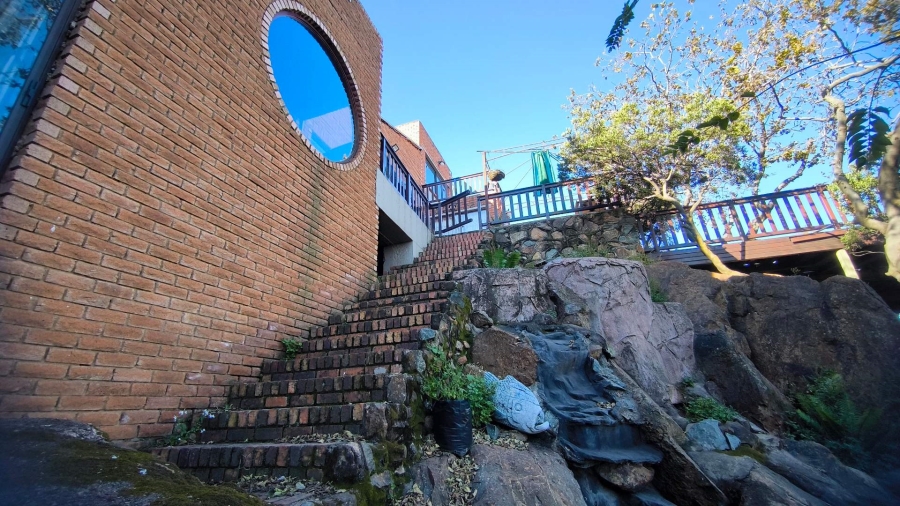 4 Bedroom Property for Sale in Bassonia Gauteng