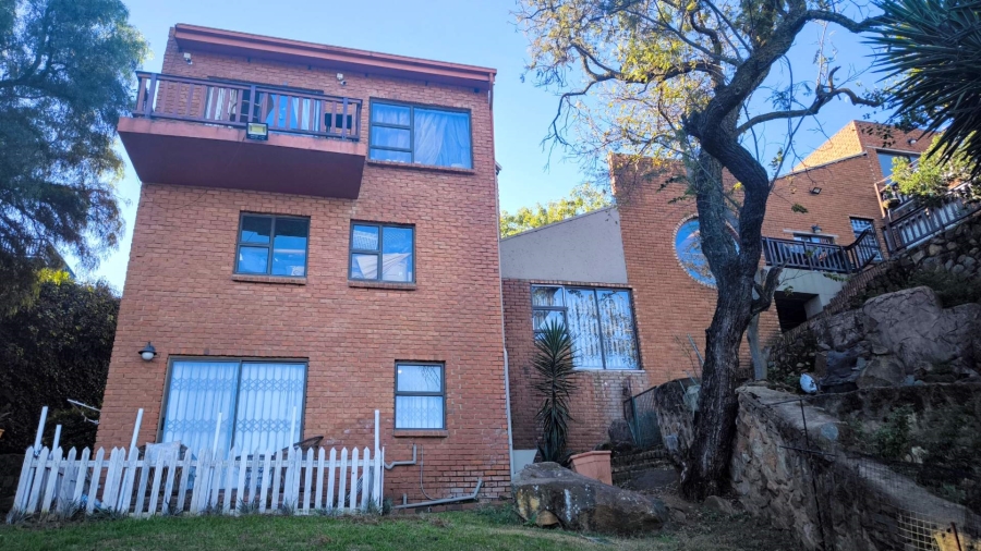 4 Bedroom Property for Sale in Bassonia Gauteng