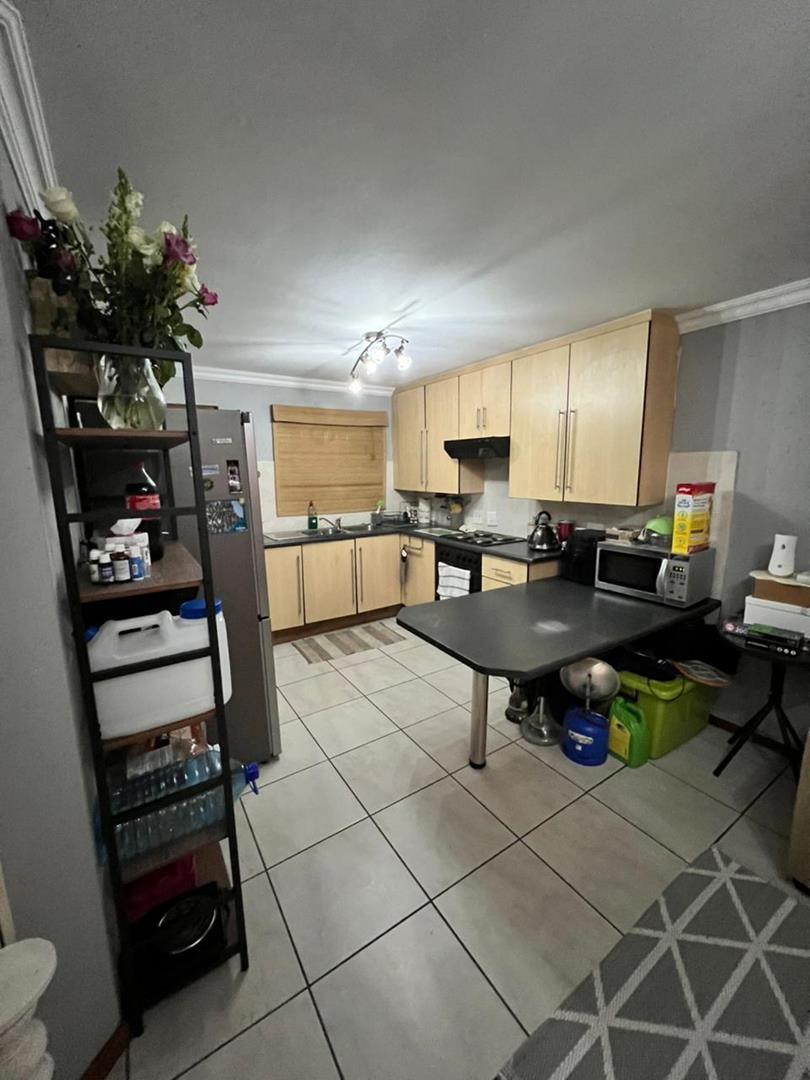 4 Bedroom Property for Sale in Bassonia Gauteng