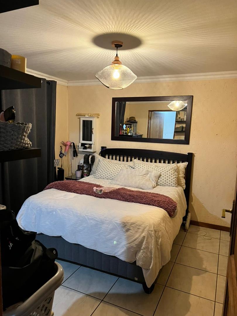 4 Bedroom Property for Sale in Bassonia Gauteng