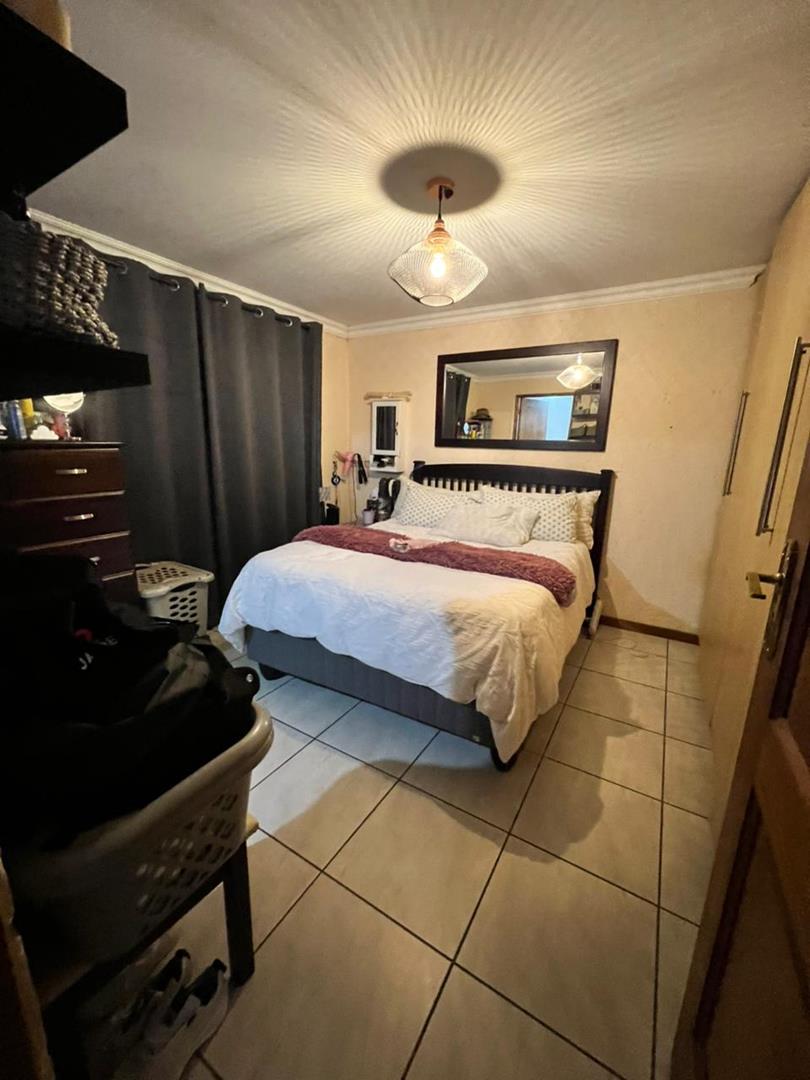 4 Bedroom Property for Sale in Bassonia Gauteng