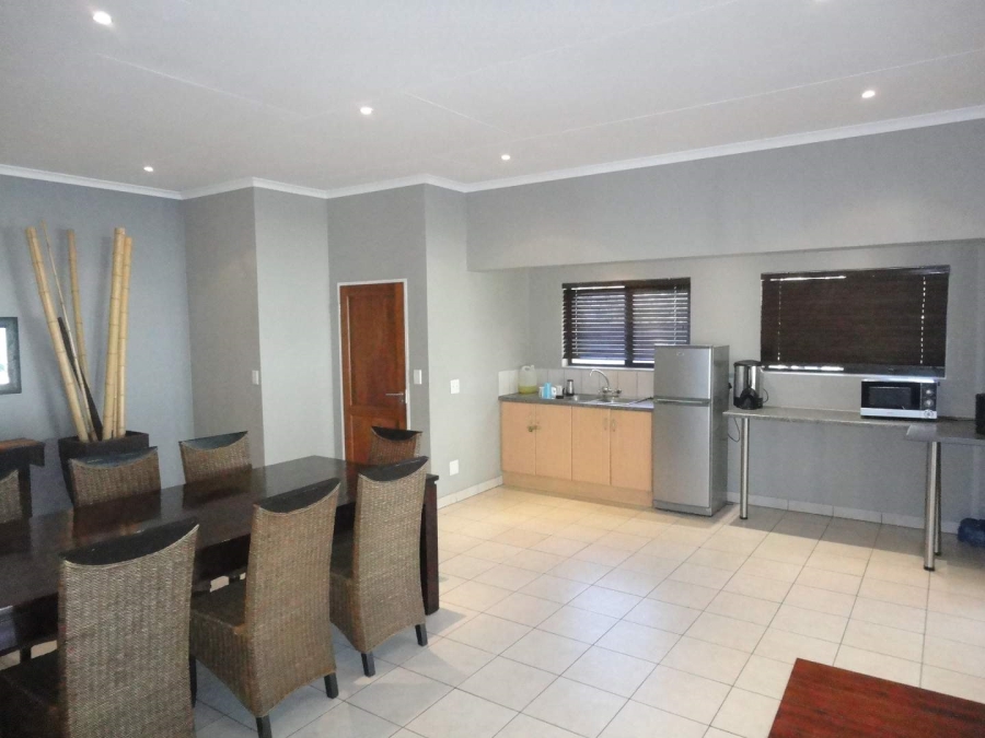 To Let 2 Bedroom Property for Rent in Magaliessig Gauteng