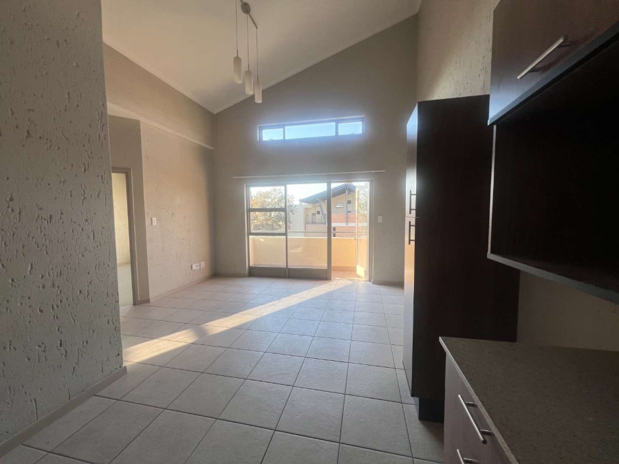 To Let 2 Bedroom Property for Rent in Lonehill Gauteng