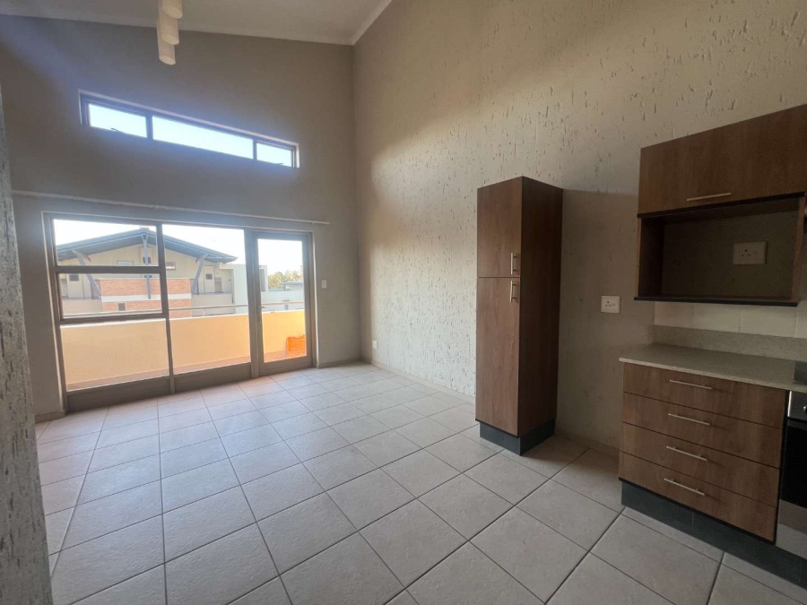 To Let 2 Bedroom Property for Rent in Lonehill Gauteng