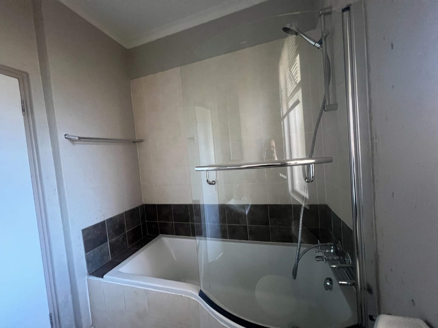 To Let 2 Bedroom Property for Rent in Lonehill Gauteng
