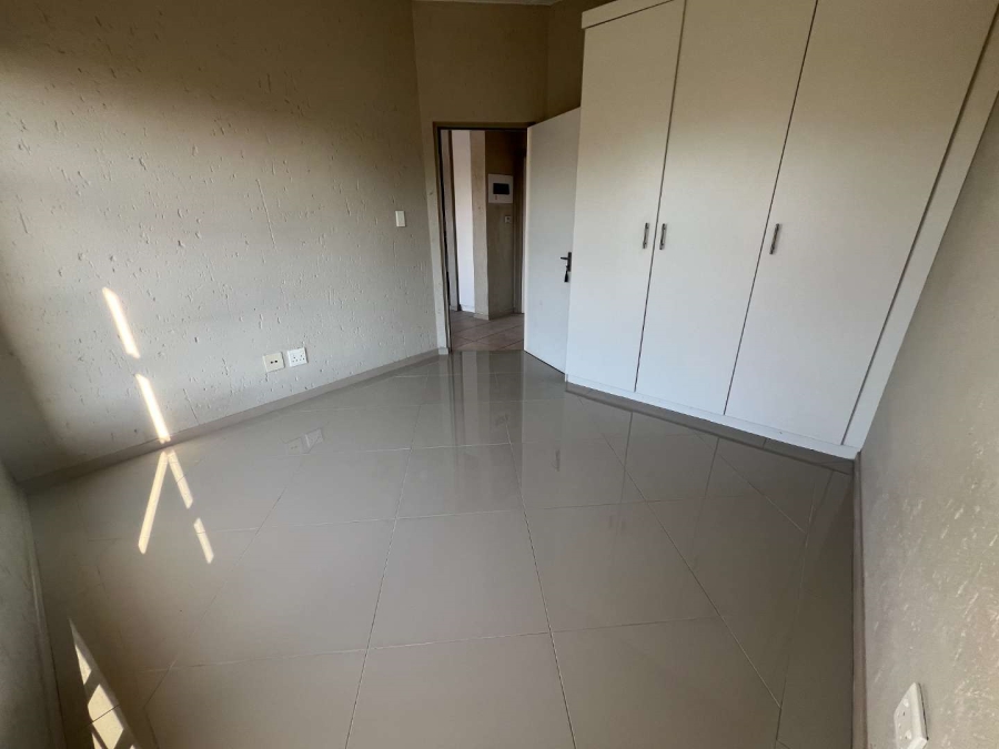 To Let 2 Bedroom Property for Rent in Lonehill Gauteng