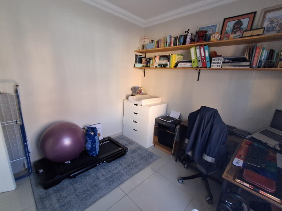 2 Bedroom Property for Sale in Brackendowns Gauteng