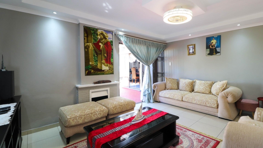 3 Bedroom Property for Sale in Sophiatown Gauteng