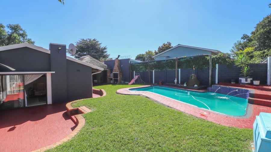 3 Bedroom Property for Sale in Sophiatown Gauteng