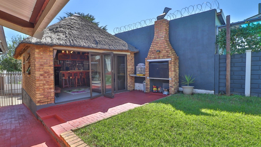 3 Bedroom Property for Sale in Sophiatown Gauteng