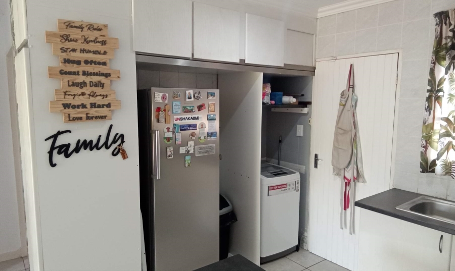 2 Bedroom Property for Sale in Wilgeheuwel Gauteng