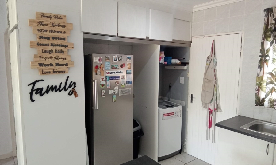 2 Bedroom Property for Sale in Wilgeheuwel Gauteng