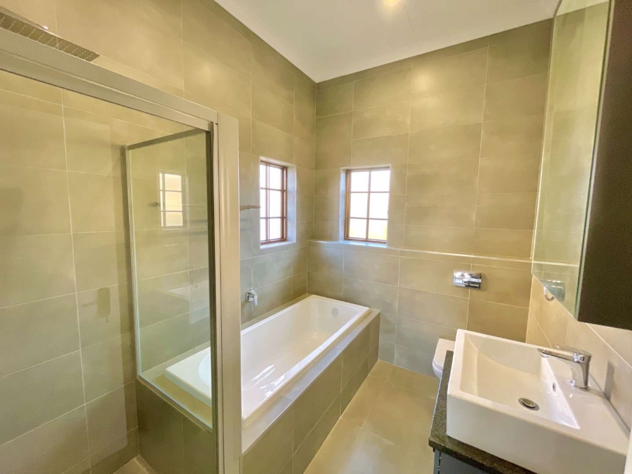 3 Bedroom Property for Sale in Waterlake Farm Lifestyle Estate Gauteng
