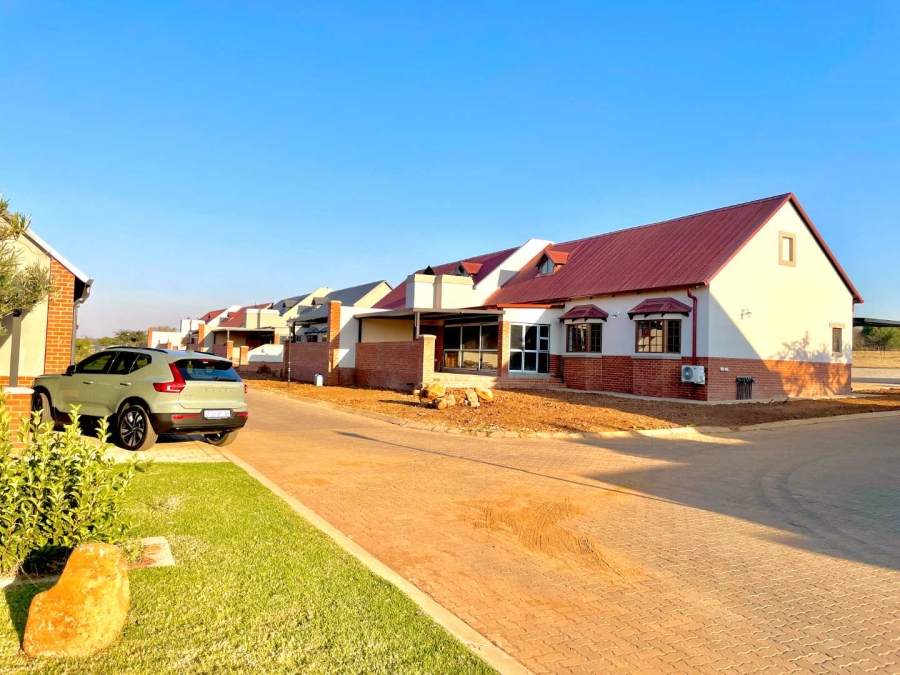 3 Bedroom Property for Sale in Waterlake Farm Lifestyle Estate Gauteng