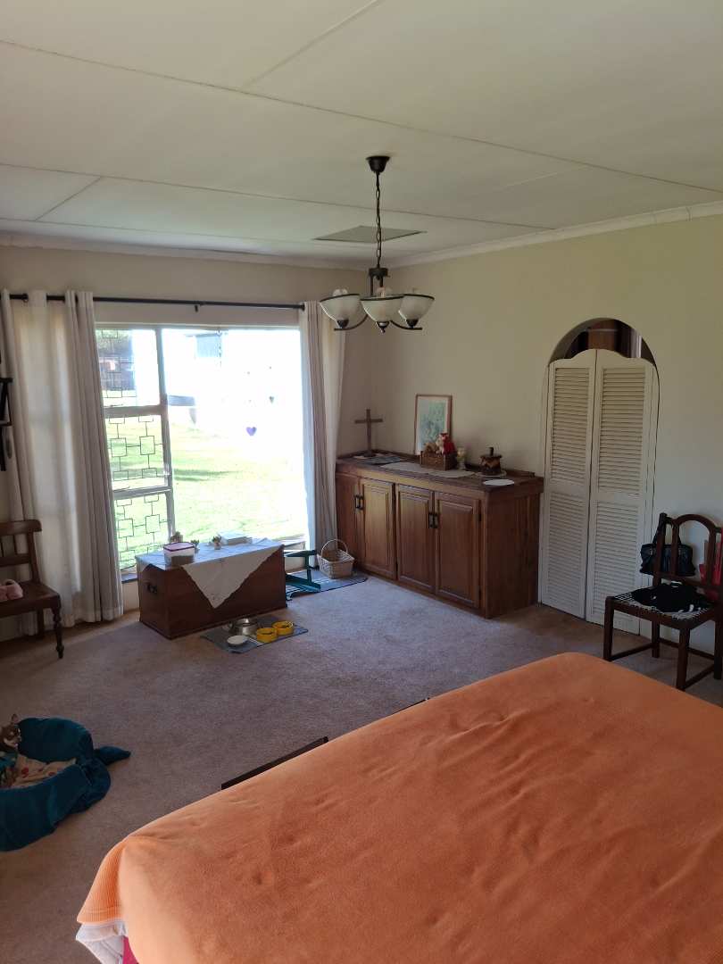 5 Bedroom Property for Sale in Eldoraigne Gauteng