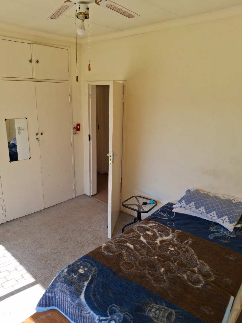 5 Bedroom Property for Sale in Eldoraigne Gauteng
