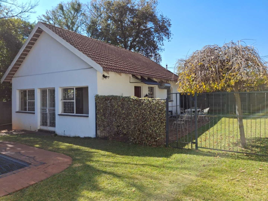 5 Bedroom Property for Sale in Eldoraigne Gauteng