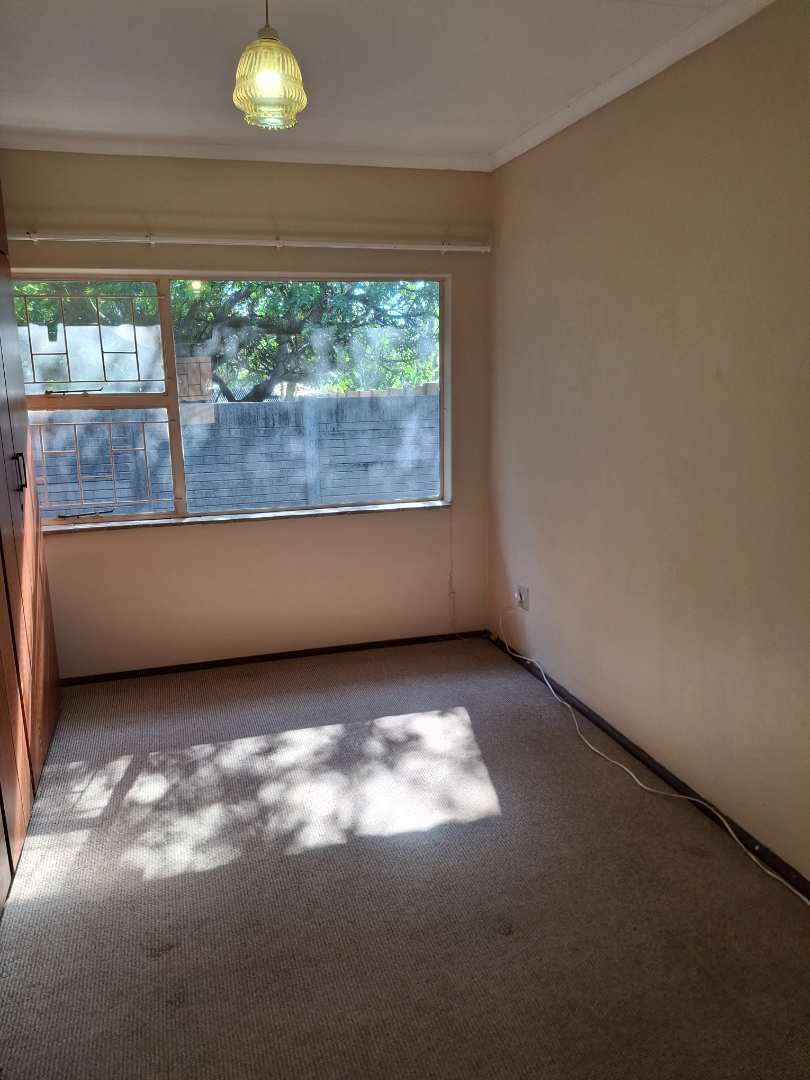5 Bedroom Property for Sale in Eldoraigne Gauteng