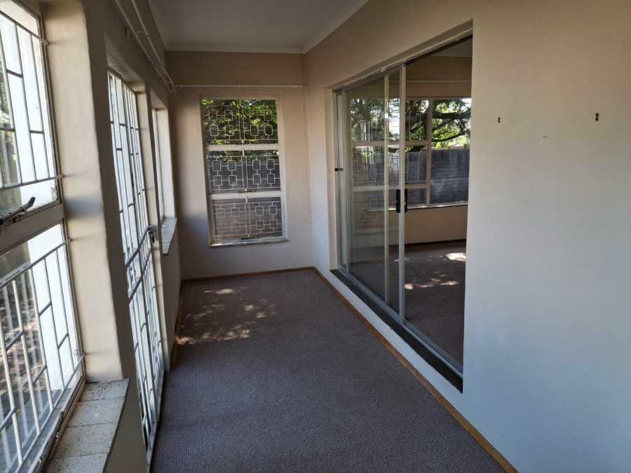 5 Bedroom Property for Sale in Eldoraigne Gauteng