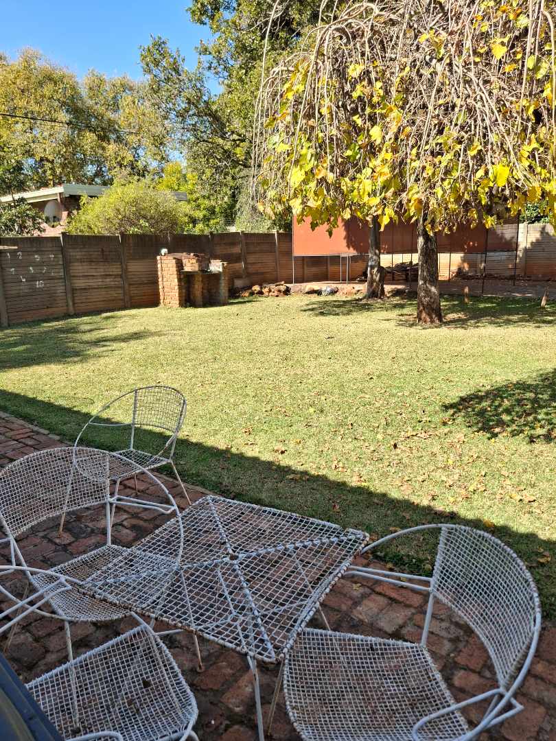 5 Bedroom Property for Sale in Eldoraigne Gauteng