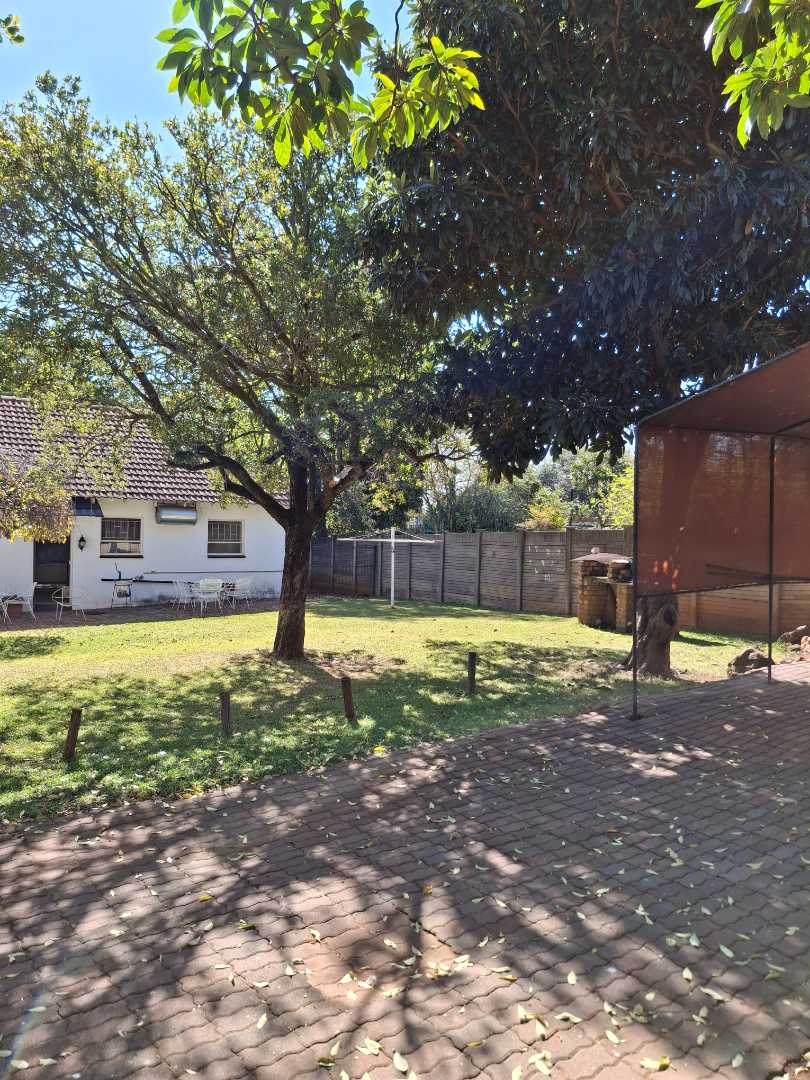 5 Bedroom Property for Sale in Eldoraigne Gauteng
