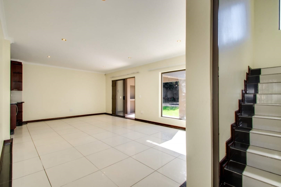 To Let 3 Bedroom Property for Rent in Kyalami Glen Estate Gauteng