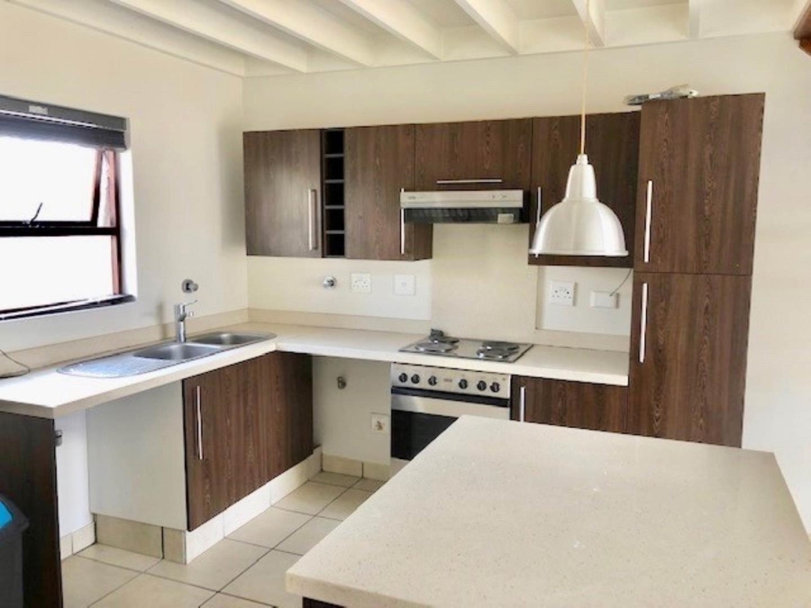 To Let 2 Bedroom Property for Rent in Fourways Gauteng