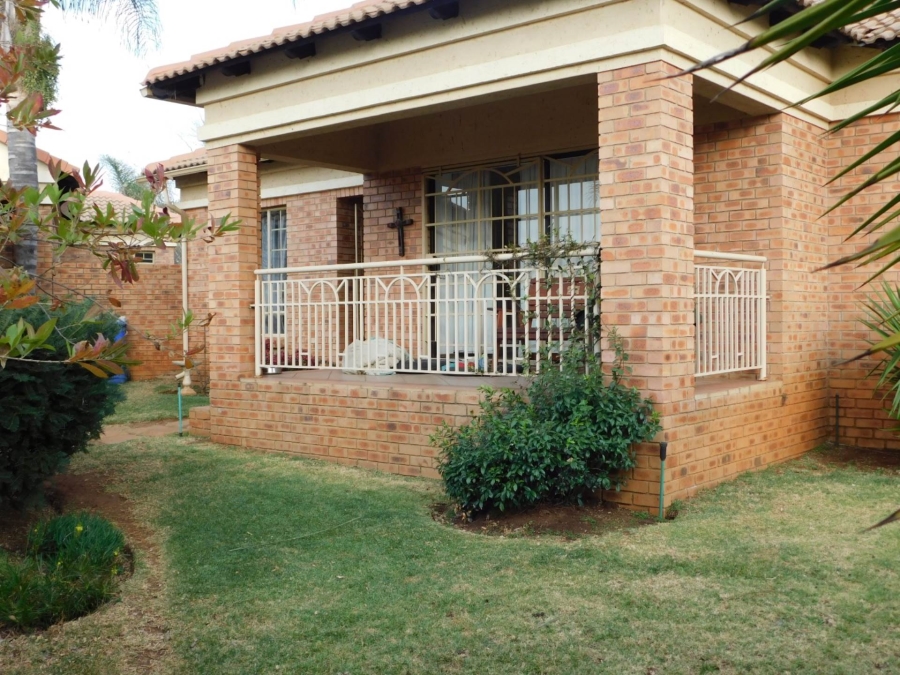 To Let 3 Bedroom Property for Rent in Moreleta Park Gauteng
