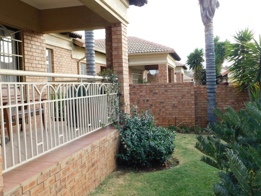 To Let 3 Bedroom Property for Rent in Moreleta Park Gauteng