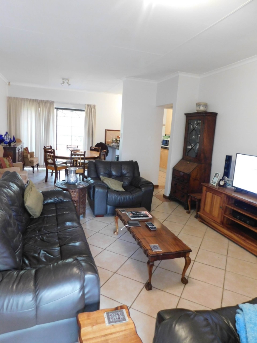 To Let 3 Bedroom Property for Rent in Moreleta Park Gauteng