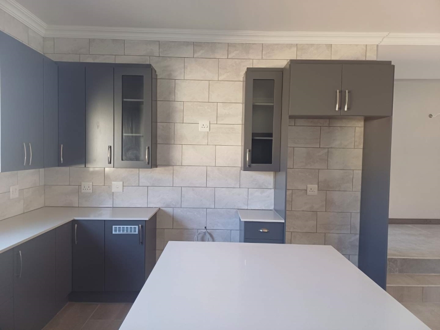 4 Bedroom Property for Sale in Brackenhurst Gauteng